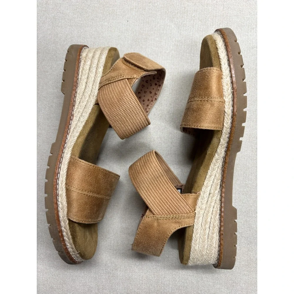 Bobs Skechers Sandals Womens 7.5 Brown Wedge Memory Foam Desert Chill Vegan